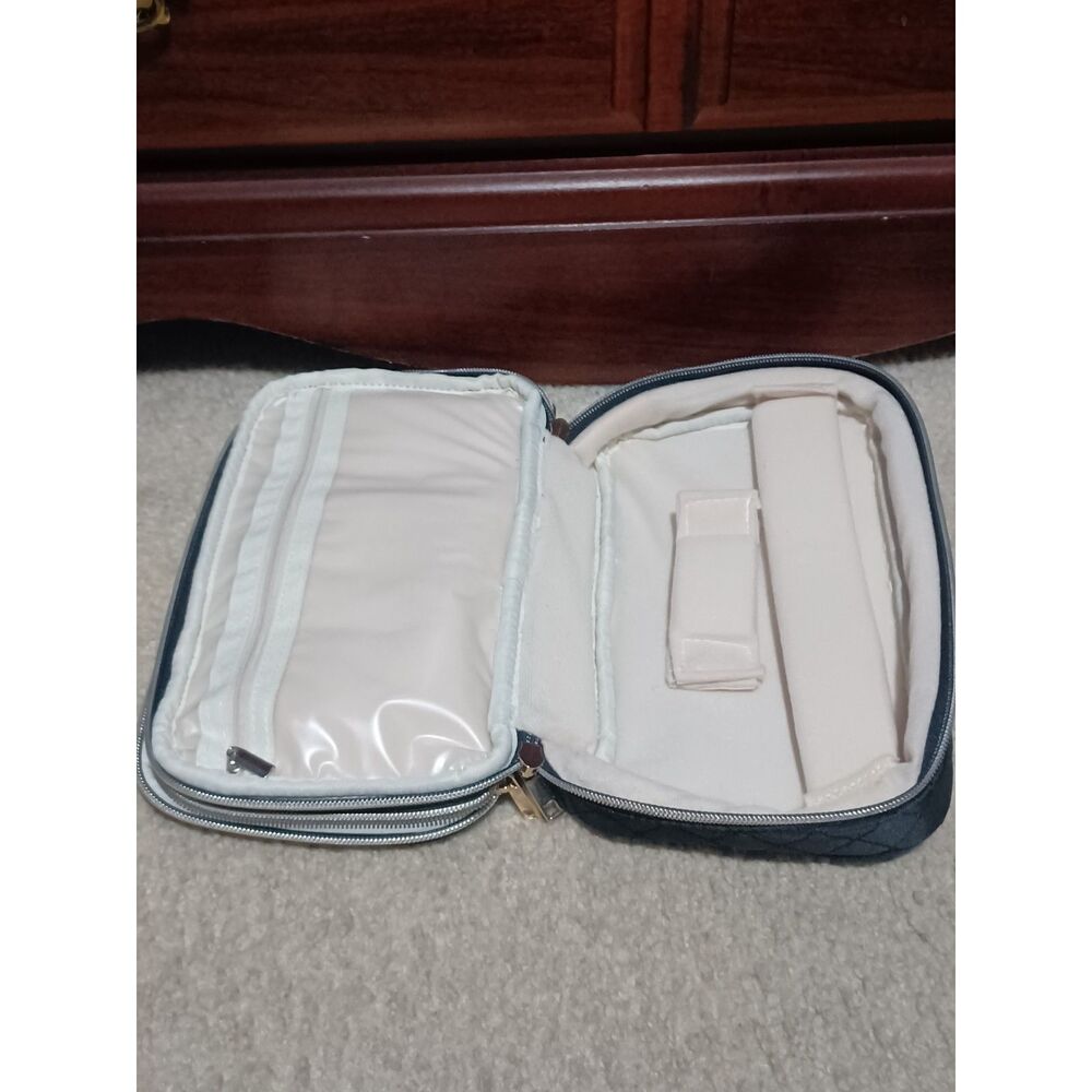 Black Quilted Travel Jewelry Case - Picture 4 of 4